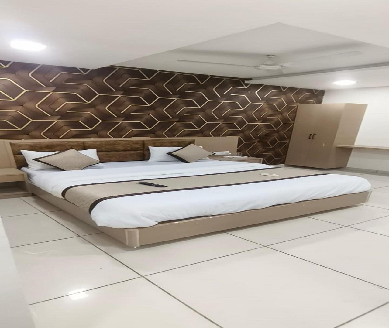 Hotel Nest View アーメダバード エクステリア 写真