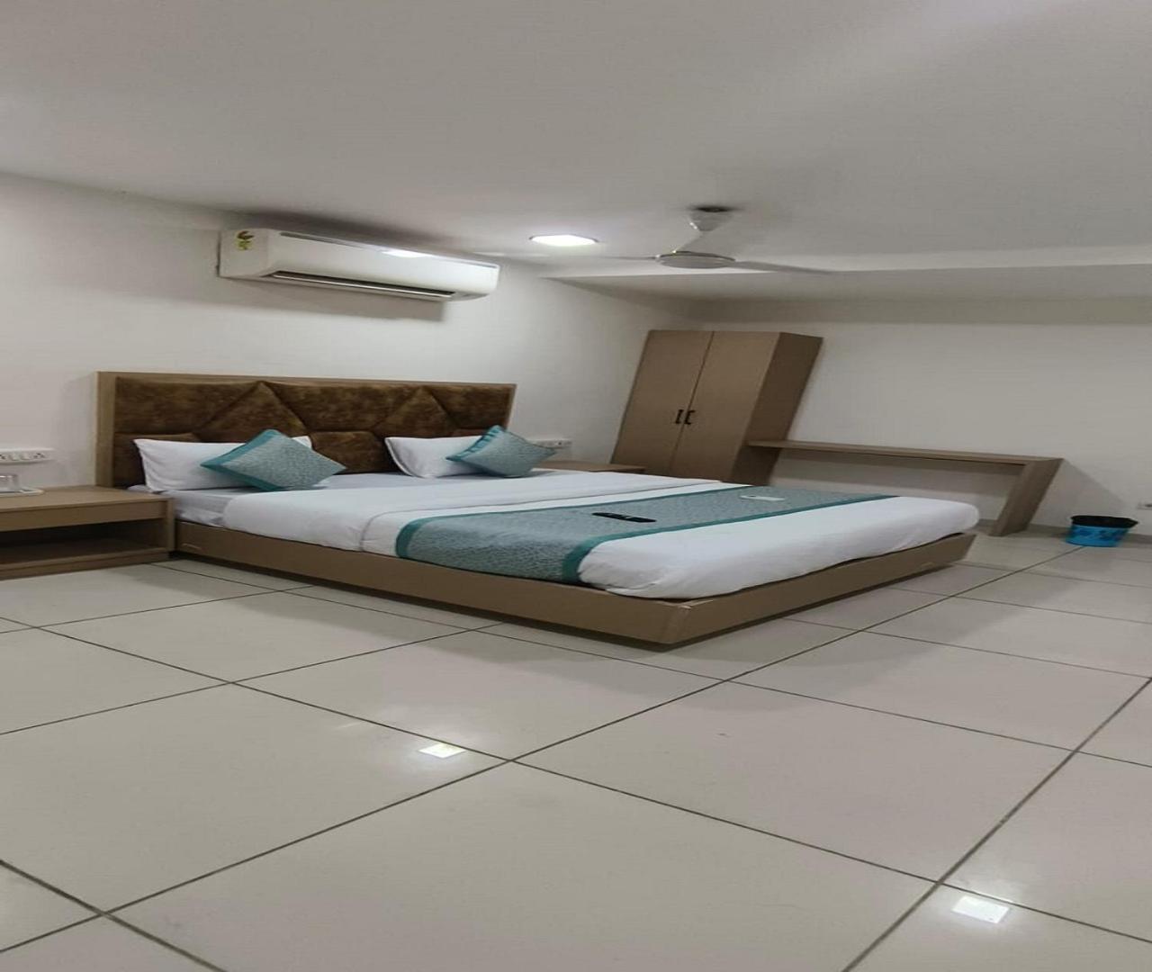 Hotel Nest View アーメダバード エクステリア 写真