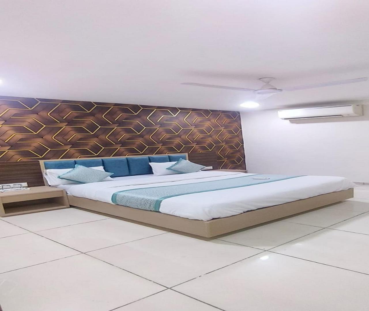Hotel Nest View アーメダバード エクステリア 写真
